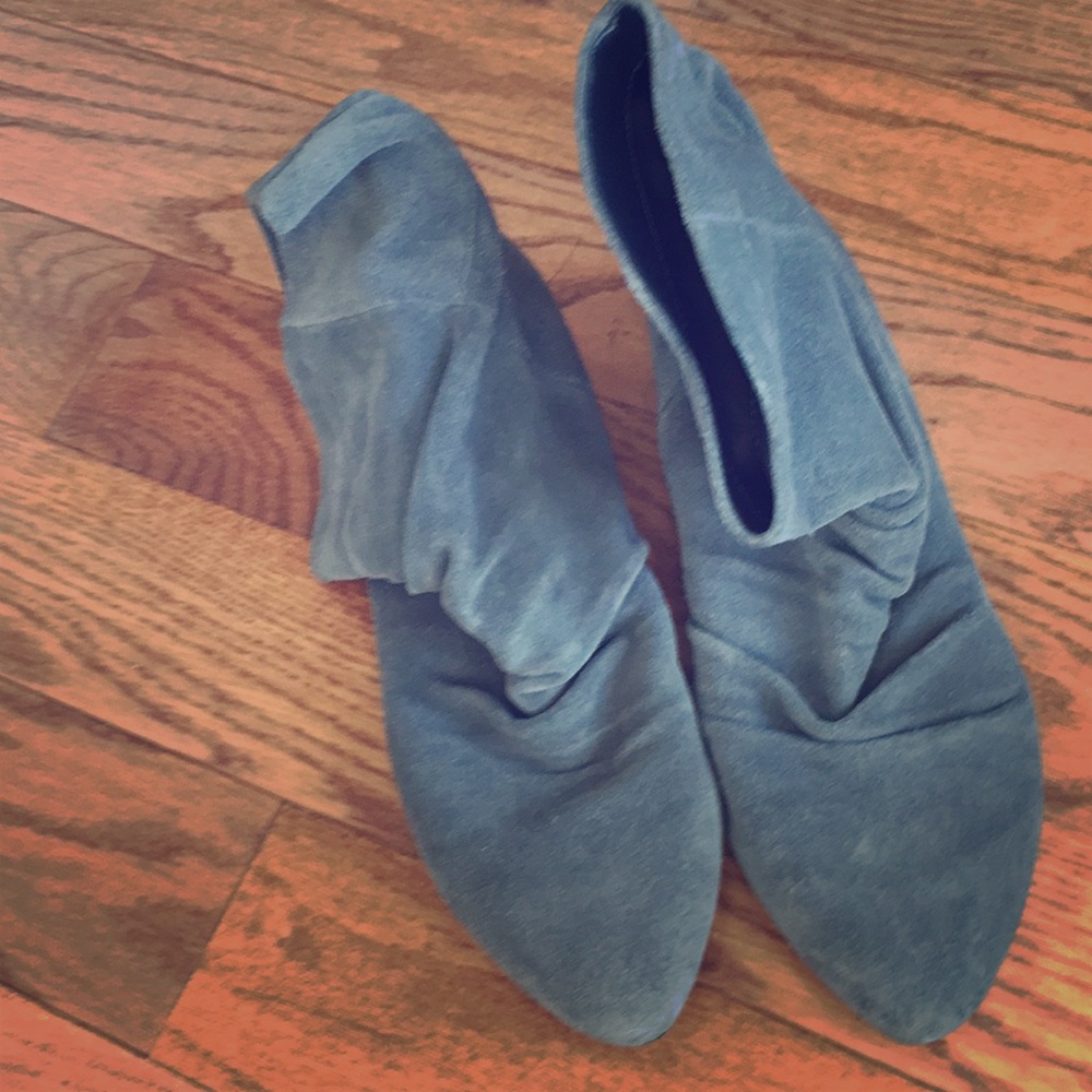 Nine West suede boots